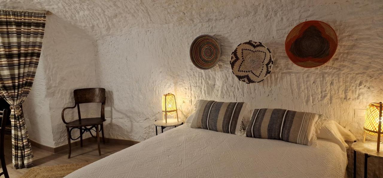 Cueva De La Higuera Villa Guadix Exterior photo