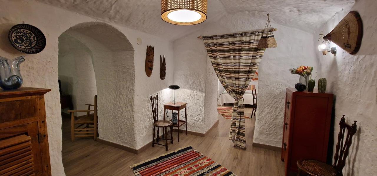 Cueva De La Higuera Villa Guadix Exterior photo